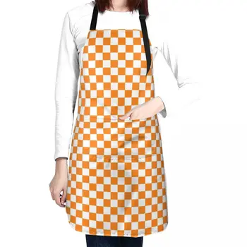 Оранжево-бяла престилка в шахматна дъска модел, кухненски принадлежности, Кухненски престилка на стената